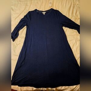 NWT. Navy Blue Time and Tru Relaxed Fit 3/4 Sleeve Crew Neck Mini Dress